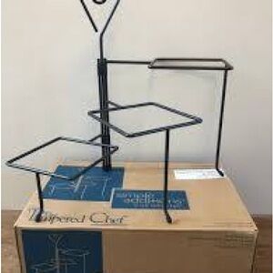 Pampered Chef - 2️⃣ retired Simple Additions serving stand-no bowls/plates -set